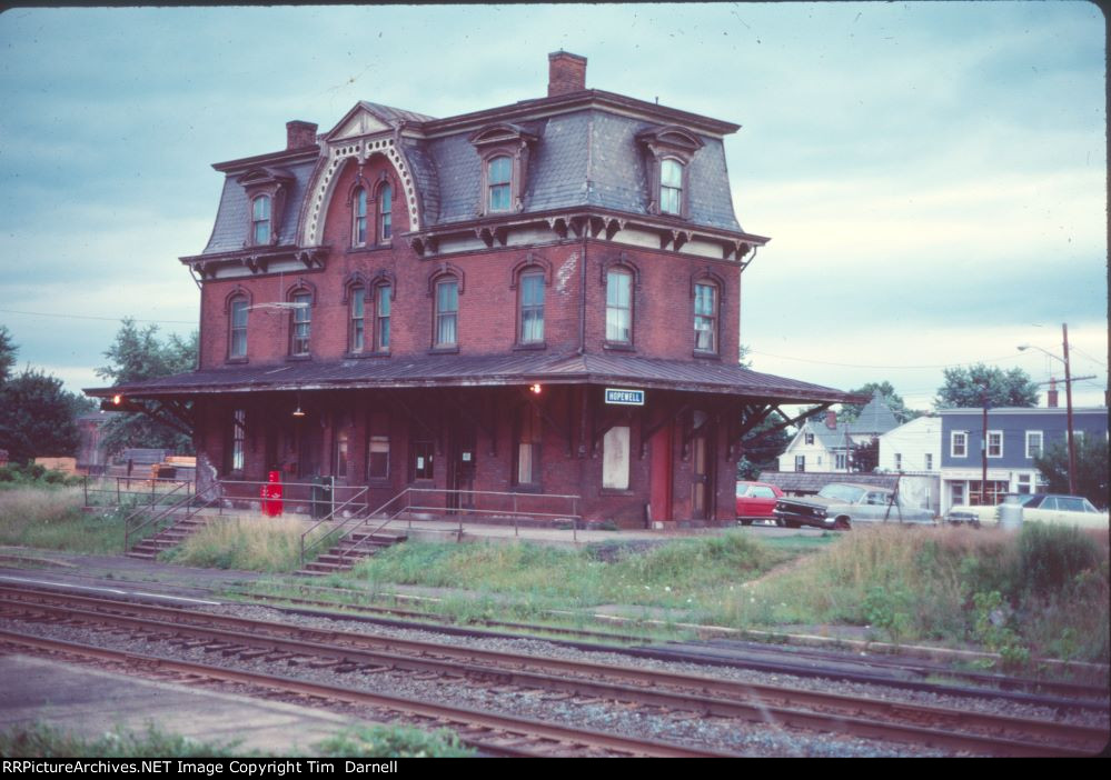 Hopewell, train station